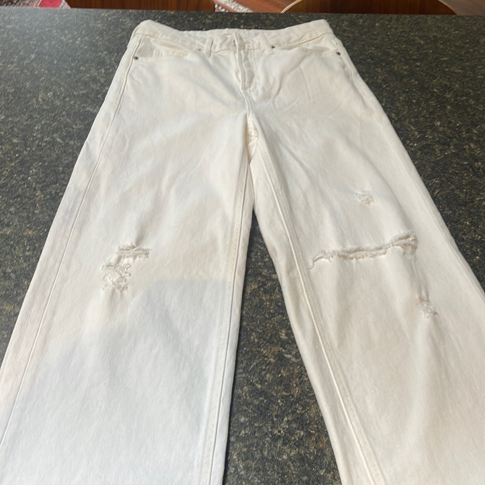 Old navy wide leg, ripped Jean
